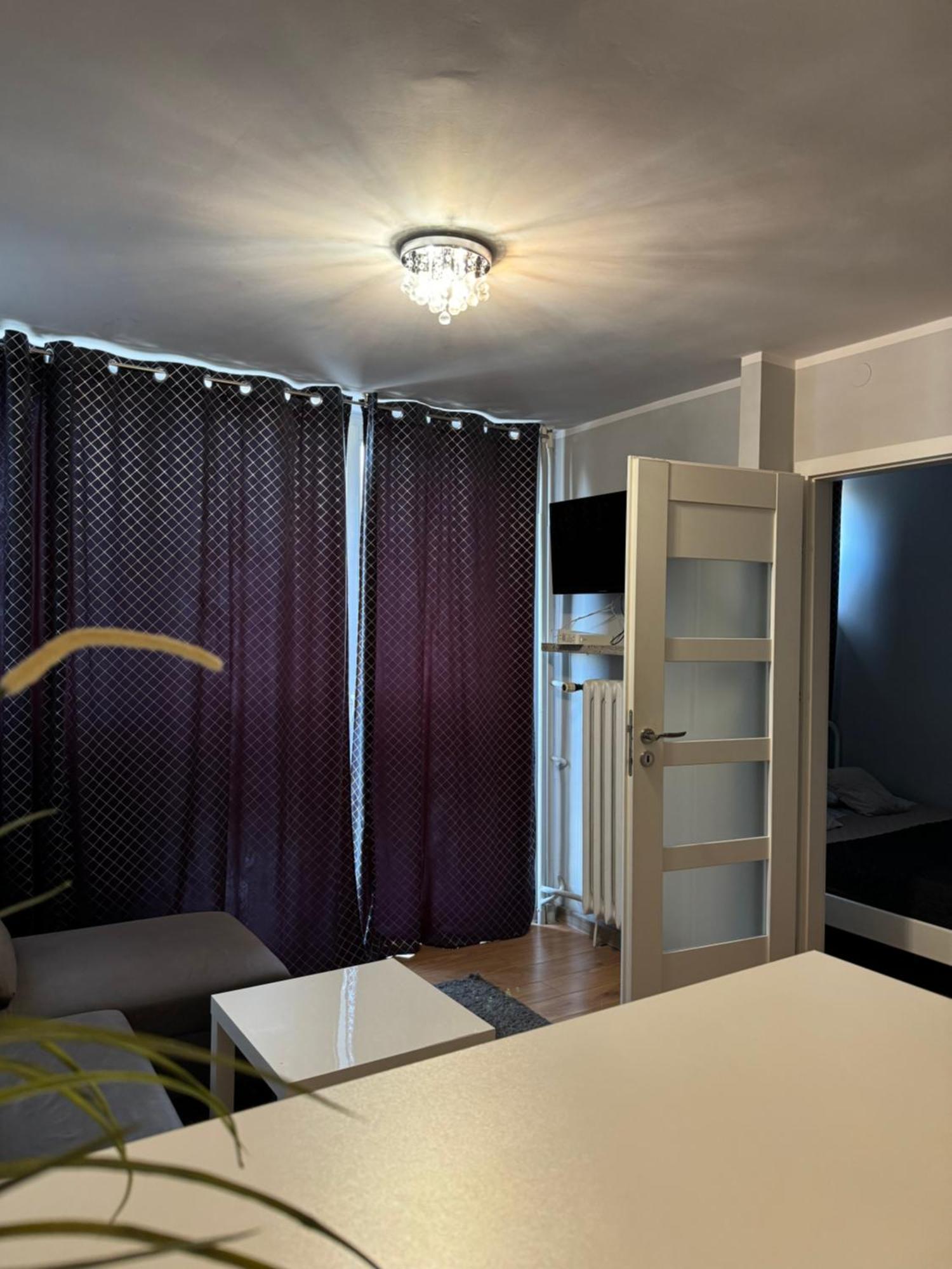 Coser Apartamenty III ワルシャワ エクステリア 写真