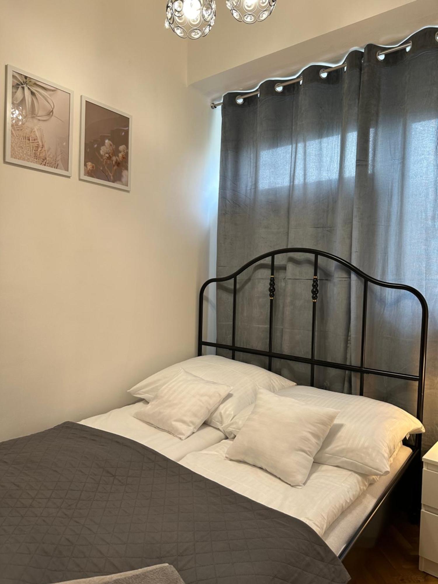Coser Apartamenty III ワルシャワ エクステリア 写真